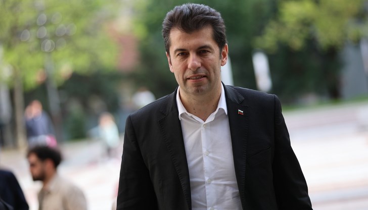 Съпредседателят на "Продължаваме промяната" отправи остра критика към Борисов и Пеевски за блокиране на управлението на столицата Съпредседателят на "Продължаваме промяната" отправи остра критика към Борисов и Пеевски за блокиране на управлението на столицата