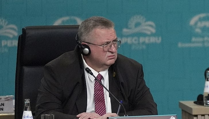 Оверчук приветства усилията на правителството в Кабул за стимулиране на икономиката Оверчук приветства усилията на правителството в Кабул за стимулиране на икономиката