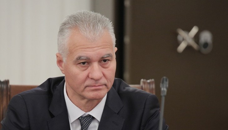 Бившият шеф на ДАНС получи подкрепата на 120 депутати от четири парламентарни групи Бившият шеф на ДАНС получи подкрепата на 120 депутати от четири парламентарни групи