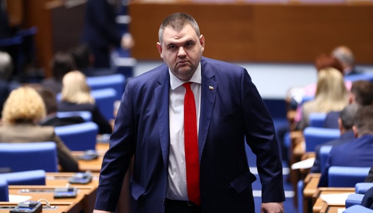 Лидерът на "ДПС – Ново начало" заяви, че търпението му се изчерпва и призова за реална работа на парламента Лидерът на "ДПС – Ново начало" заяви, че търпението му се изчерпва и призова за реална работа на парламента