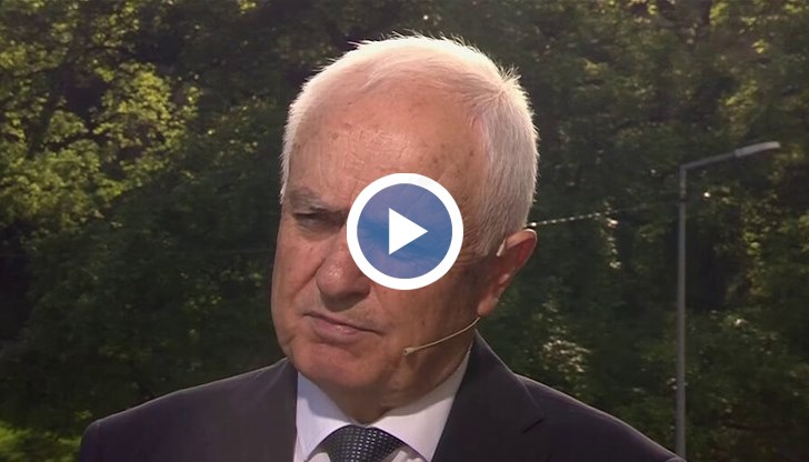 Министърът на отбраната обясни, че няма скандал с F-16, а само дребно недоразумение