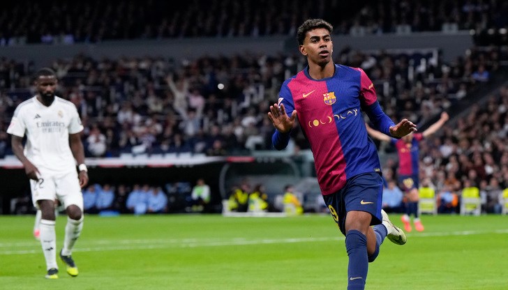 17-годишният талант вкара поредния си красив гол и подпомогна обрата срещу Виляреал 17-годишният талант вкара поредния си красив гол и подпомогна обрата срещу Виляреал