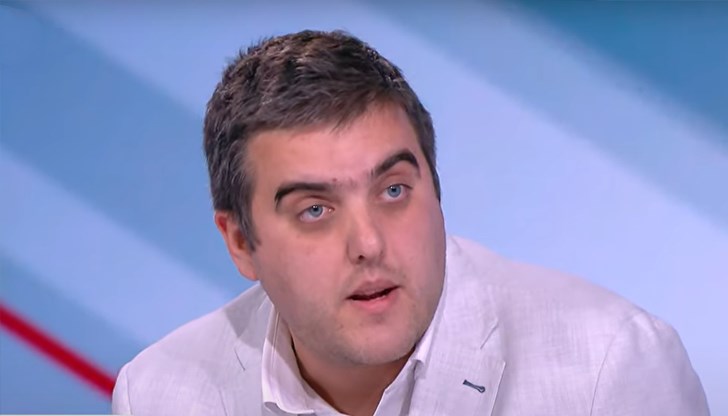 Главният икономист на КНСБ предупреди за възможни нови протести, ако не се решат проблемите с ниските заплати Главният икономист на КНСБ предупреди за възможни нови протести, ако не се решат проблемите с ниските заплати