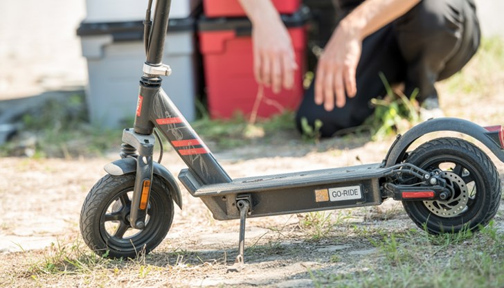 Велосипедите също няма да се движат в пешеходните зони, освен в специално обозначените места Велосипедите също няма да се движат в пешеходните зони, освен в специално обозначените места