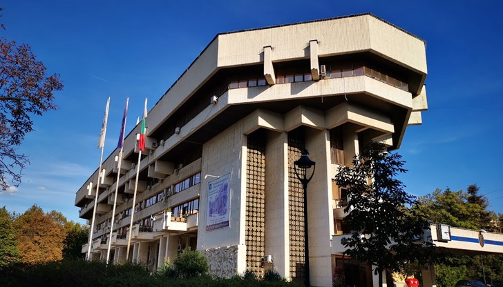 Детски градини, училища и кметства ще обновят дворове и паркови пространства с близо 300 хиляди лева Детски градини, училища и кметства ще обновят дворове и паркови пространства с близо 300 хиляди лева