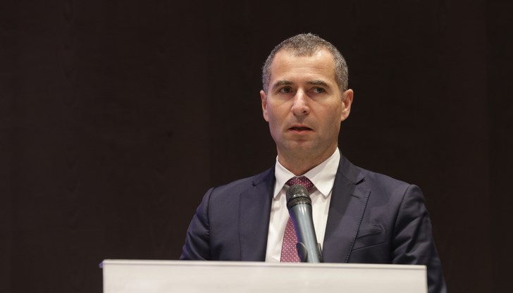 Близки до властта лица поеха контрола над бъдещето на ядрената енергетика