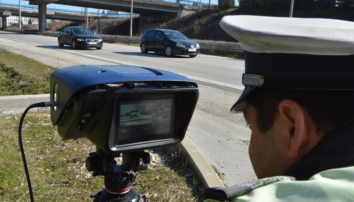 Юристи разясняват процедурата и правата на гражданите при получаване на електронни фишове за нарушения на пътя