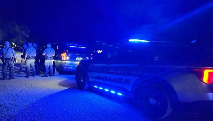 Властите издирват извършителя на инцидента в крайбрежния град Литъл Ривър