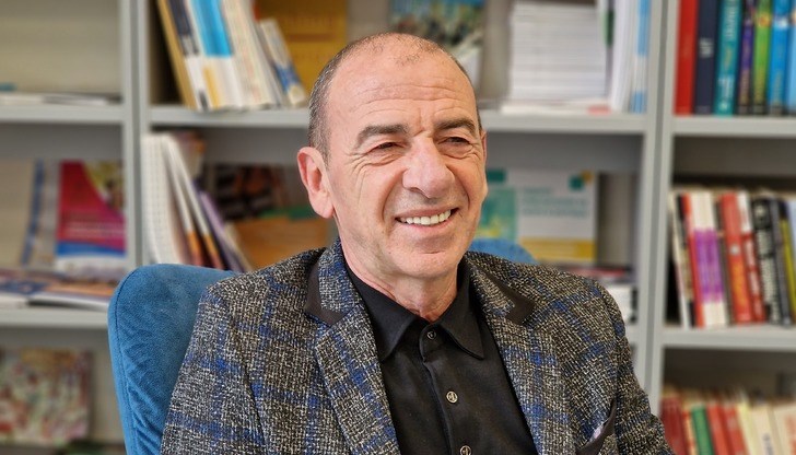 Първият българин на сцената на "Оскарите" идва с две книги