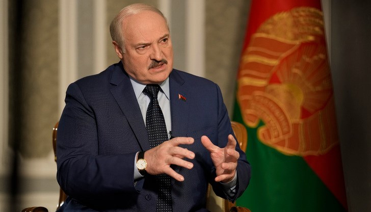 Александър Лукашенко: Трябва да отглеждаме достатъчно, за да стигат и за нас, и за "братята руснаци" Александър Лукашенко: Трябва да отглеждаме достатъчно, за да стигат и за нас, и за "братята руснаци"