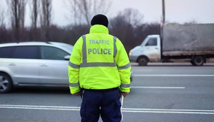 Полицията санкционира 445 нарушители на скоростта в Шуменско за шест дни Полицията санкционира 445 нарушители на скоростта в Шуменско за шест дни