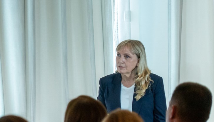 След приемането на еврото, сивият сектор в икономиката намалява, твърди Йончева След приемането на еврото, сивият сектор в икономиката намалява, твърди Йончева