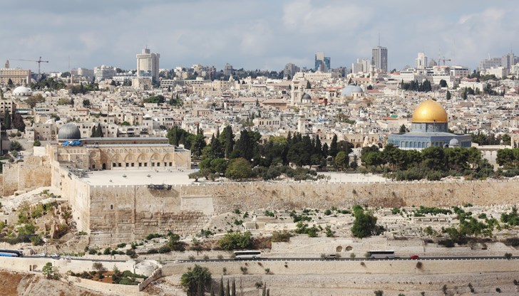 Йеменски бунтовници продължават ракетните удари по Израел