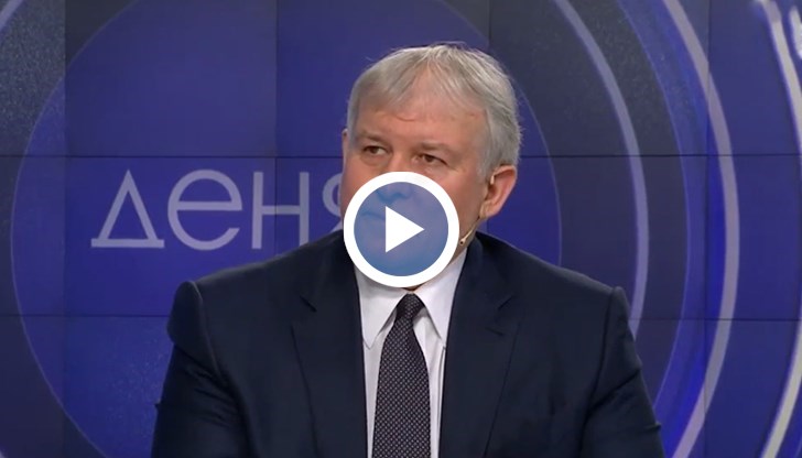 Лидерът на СДС обяснява как общините изнемогват с неразплатени проекти близо година