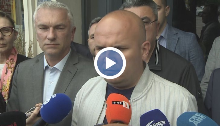 Фракцията на Доган се разграничи от обединението с Пеевски след оставката на Чакъров