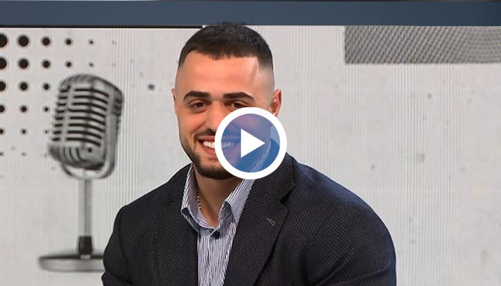 Карлос Насар превръща живота си в сценичен спектакъл