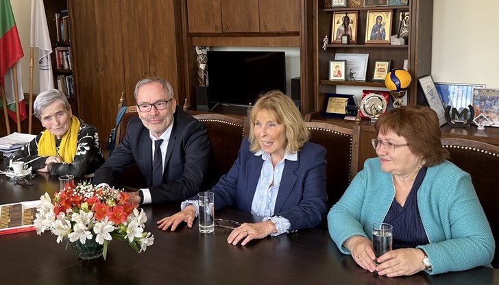 Франсоаз Канети разказа за необикновената съдба на тримата братя, родени в Русе