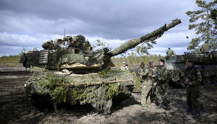 Международната общност следи руското военно укрепяване с тревога