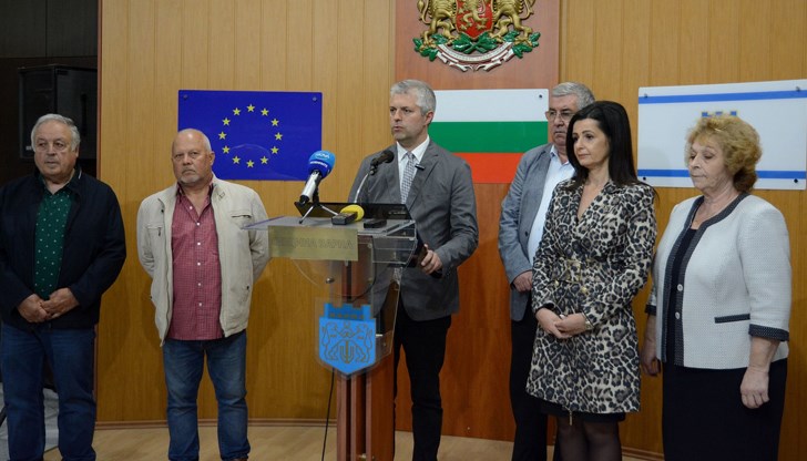 Благомир Коцев посочи, че общинският бюджет не може да покрие исканата сума, а синдикатите настояват за спешна държавна помощ Благомир Коцев посочи, че общинският бюджет не може да покрие исканата сума, а синдикатите настояват за спешна държавна помощ