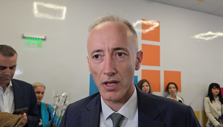 Красимир Вълчев: Завършването на основно образование в седми клас няма положителни ефекти Красимир Вълчев: Завършването на основно образование в седми клас няма положителни ефекти