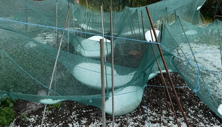 НИМХ предупреждава за опасни валежи във всички райони на страната на 7 май НИМХ предупреждава за опасни валежи във всички райони на страната на 7 май