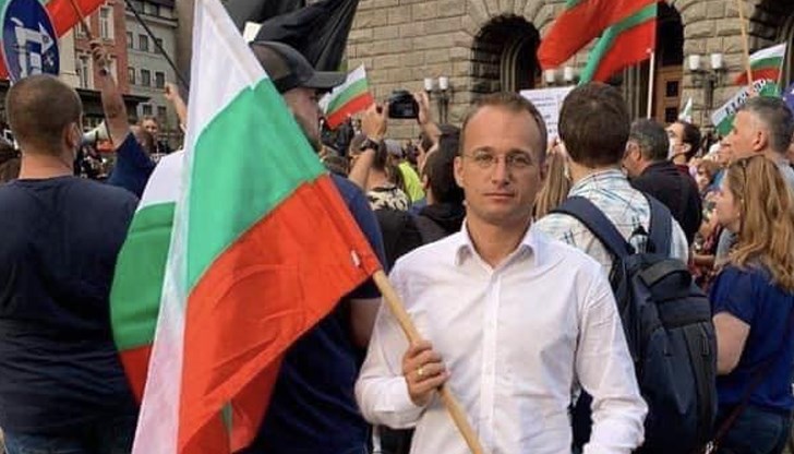 Лидерът на МИР призова българите да излязат на протест в защита на лева на 31 май Лидерът на МИР призова българите да излязат на протест в защита на лева на 31 май