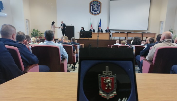 Служители на ГДНП получиха отличия за 100 години полиция и годишнина от Шенген
