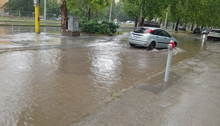 Метеорологичните прогнози за риск от наводнения се потвърдиха