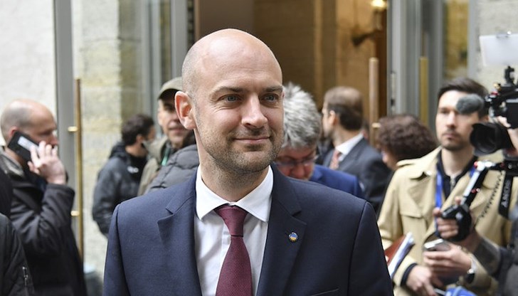 Европейският съюз наложи санкции на близо 200 кораба от руския сенчест флот Европейският съюз наложи санкции на близо 200 кораба от руския сенчест флот