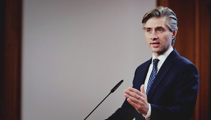 Кястутис Будрис определи нощната атака с близо 300 дрона и десетки ракети като "демонстрация на чиста бруталност" Кястутис Будрис определи нощната атака с близо 300 дрона и десетки ракети като "демонстрация на чиста бруталност"