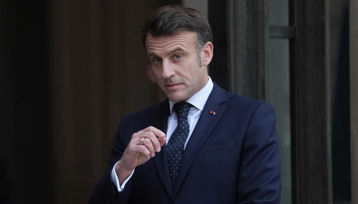 Френският президент ще представи страната си като алтернатива между САЩ и Китай