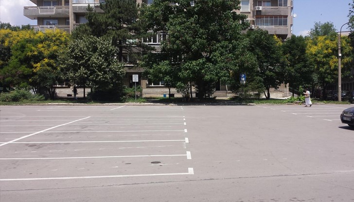 Предложението предвижда освобождаване от такси за съд, прокуратура и Сметната палата за по един автомобил Предложението предвижда освобождаване от такси за съд, прокуратура и Сметната палата за по един автомобил