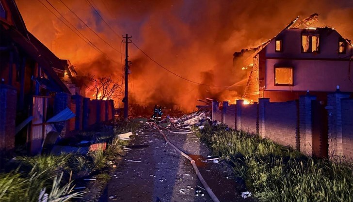 Киев съобщава за атаки с дронове и крилати ракети в цялата страна, включително в Одеса и Харков Киев съобщава за атаки с дронове и крилати ракети в цялата страна, включително в Одеса и Харков