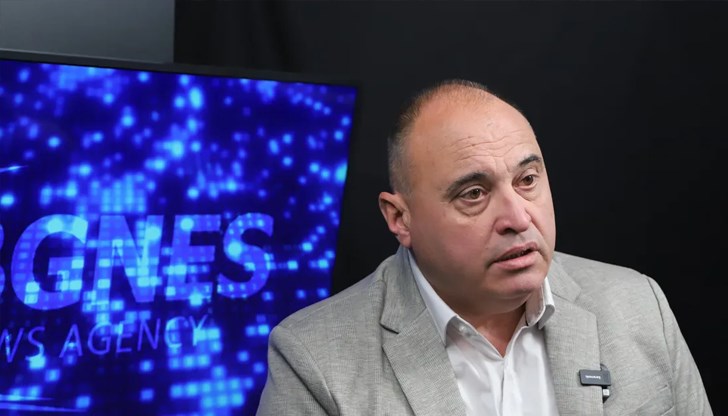 С членството в еврозоната от 2026 г. ще стане по-лесно привличането на кадри, смята финансовият експерт