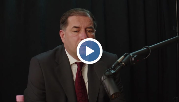 Румен Радев се опитва да върне часовника назад за еврото, коментира конституционалистът