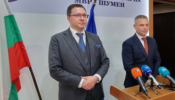 Министърът на вътрешните работи настоява полицията да бъде по-видима на пътя и обяви мерки срещу войната по пътищата Министърът на вътрешните работи настоява полицията да бъде по-видима на пътя и обяви мерки срещу войната по пътищата