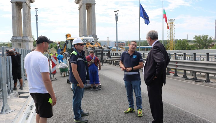 От утре продължава обновяването на следващите 320 метра от фермовия участък в посока България