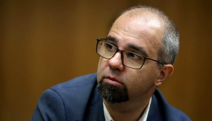 За 66% от българите вотовете на недоверие не заслужават подкрепа, а протестите остават разделени по теми