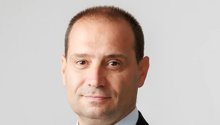 Общинският съветник от ГЕРБ Светлозар Симеонов настоява за отговори по трите теми