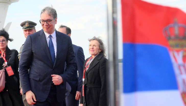 Сръбският президент заяви, че не го интересува какво мислят другите за визитата му в Русия Сръбският президент заяви, че не го интересува какво мислят другите за визитата му в Русия