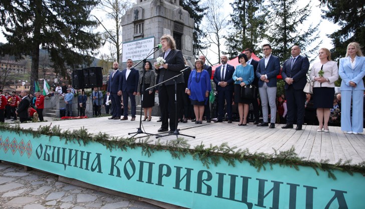 Председателят на парламента почете паметта на героите от Априлското въстание в Копривщица