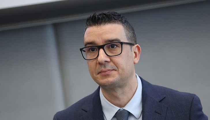 Икономическият министър: Годишно ще спестяваме 1 милиард от превалутиране Икономическият министър: Годишно ще спестяваме 1 милиард от превалутиране