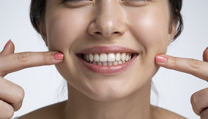 Лесни домашни трикове, които могат да върнат блясъка на усмивката ви Лесни домашни трикове, които могат да върнат блясъка на усмивката ви