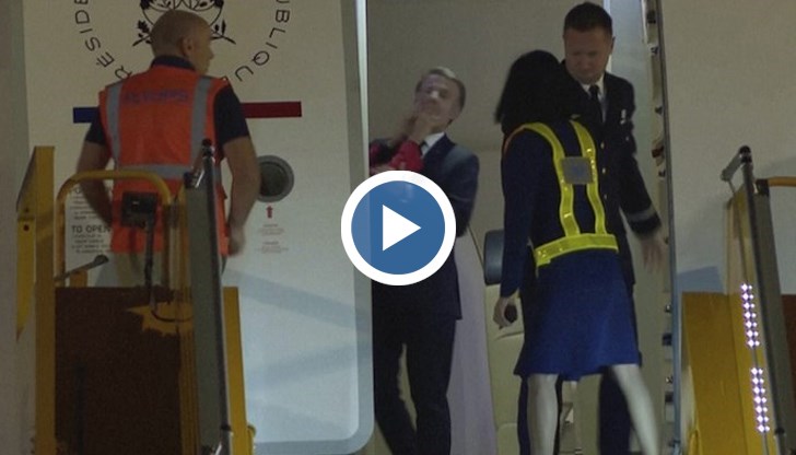 Френският президент успокоява света след инцидента с Брижит