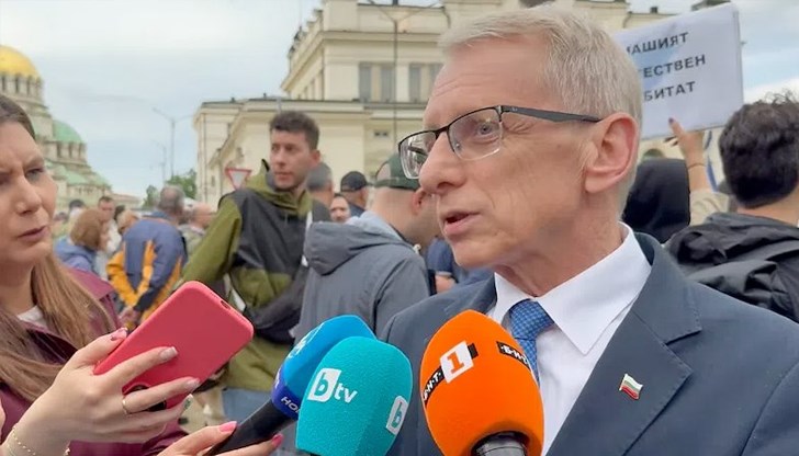 Бившият премиер коментира президентската инициатива за референдум за въвеждане на еврото през 2026 г. Бившият премиер коментира президентската инициатива за референдум за въвеждане на еврото през 2026 г.