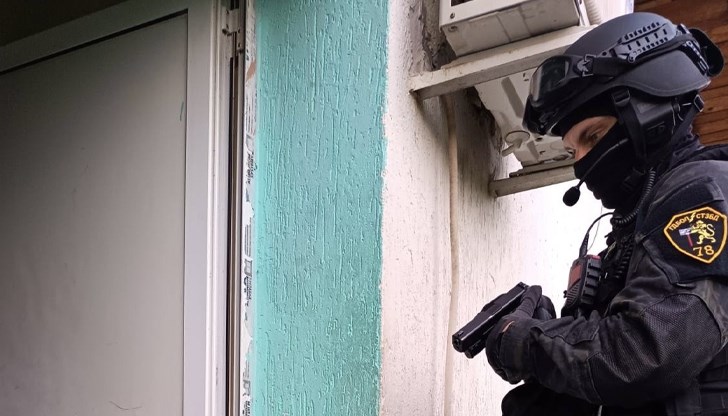 Арестуваните чужденци имали статут на бежанци в България