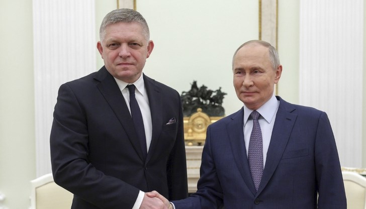 Словашкият премиер присъства на парада за 9 май в руската столица Словашкият премиер присъства на парада за 9 май в руската столица