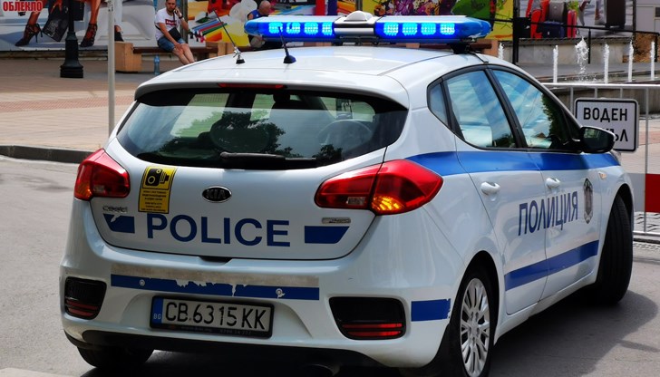 Задържаните са на 30 и 43 години, открити с марихуана и метамфетамин Задържаните са на 30 и 43 години, открити с марихуана и метамфетамин