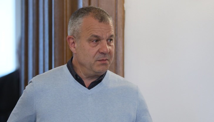 Спирането на канала ще спести 1.4 милиона лева на обществената телевизия, заяви генералният директор на БНТ Спирането на канала ще спести 1.4 милиона лева на обществената телевизия, заяви генералният директор на БНТ