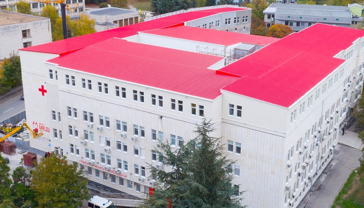 Опитни лекари и акушери ще обучават бъдещите и настоящи родители